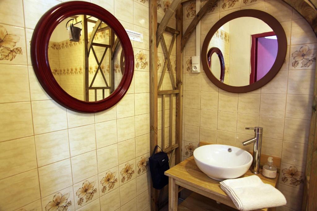 Auberge Cocagne Avèze الغرفة الصورة